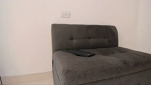 lara and danny online show from October 12, 7:57 pm