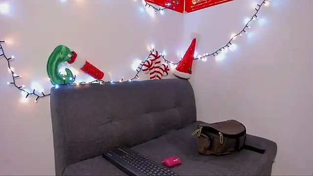 lara and danny online show from November 26, 1:39 am