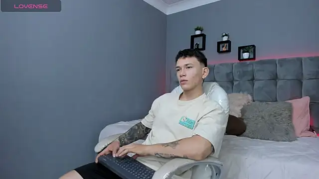 Thomas moon online show from September 20, 12:50 pm