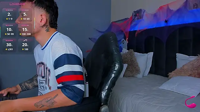 Thomas moon online show from October 20, 1:00 pm