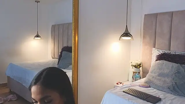 arianaa miller  online show from October 4, 7:56 pm