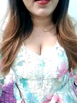 Snapshot of Suhana_Darling chatting on October 13, 9:59 pm Suhana Darling online show from October 13, 9:59 pm