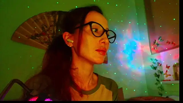 Snapshot of KiotoShine chatting on September 20, 7:15 pm KiotoShine online show from September 20, 7:15 pm