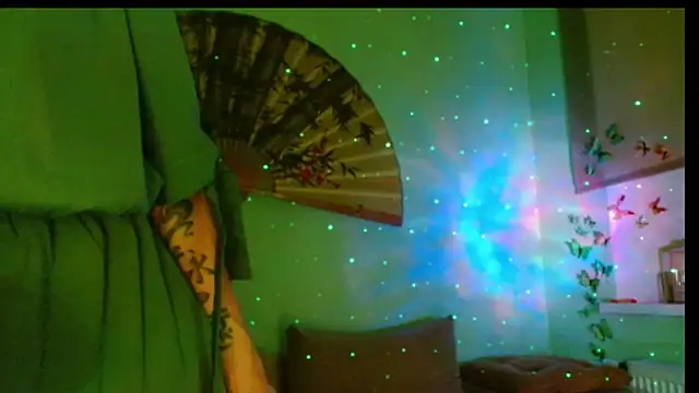 Snapshot of KiotoShine chatting on October 10, 4:17 pm KiotoShine online show from October 10, 4:17 pm