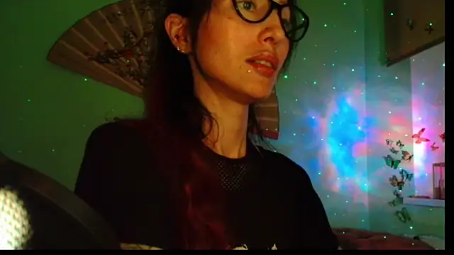 Snapshot of KiotoShine chatting on November 6, 4:19 pm KiotoShine online show from November 6, 4:19 pm