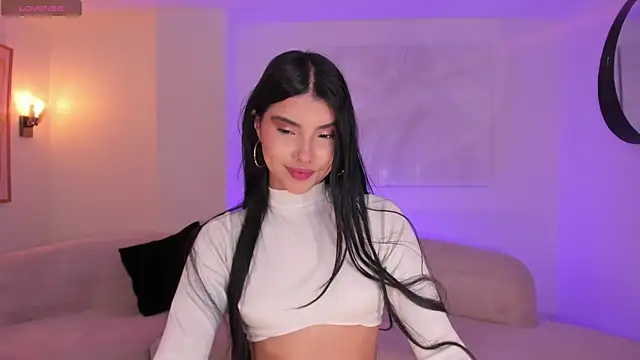 MiaLaurence online show from November 8, 7:34 pm