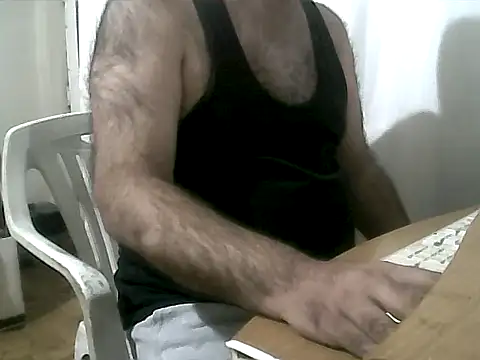 Snapshot of gerek27 chatting on October 13, 9:04 pm gerek27 online show from October 13, 9:04 pm