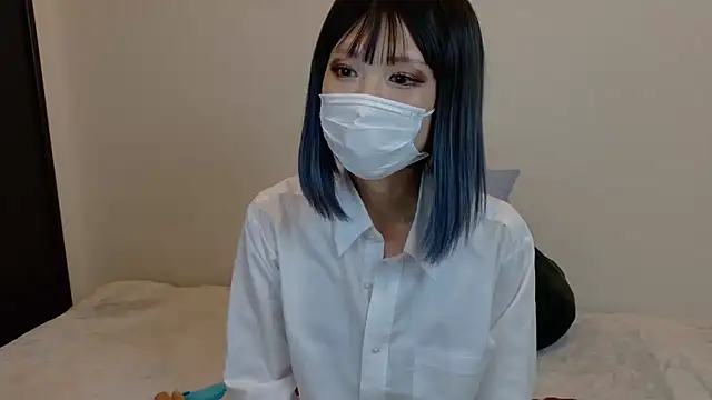 sarina at online show from October 15, 9:31 am