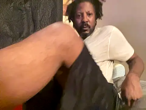 Snapshot of viceutk1 chatting on September 24, 1:09 am viceutk1 online show from September 24, 1:09 am