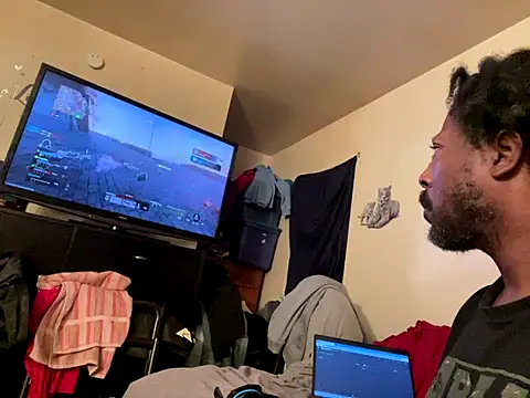 Snapshot of viceutk1 chatting on September 28, 3:45 am viceutk1 online show from September 28, 3:45 am