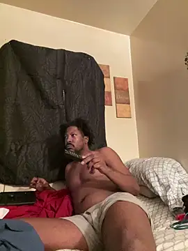 Snapshot of viceutk1 chatting on October 25, 8:33 am viceutk1 online show from October 25, 8:33 am