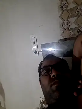 Hot-boy077 online show from October 18, 7:14 pm