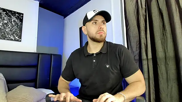 Maximo Wolff online show from September 19, 8:20 pm