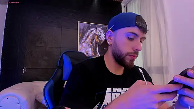 Maximo Wolff online show from October 11, 7:56 pm