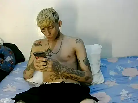 KinkyLatinCock online show from September 24, 11:41 pm