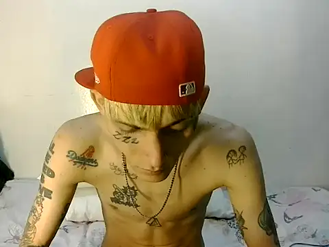 KinkyLatinCock online show from September 25, 5:27 pm