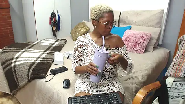 Kay-Tee online show from October 9, 7:06 am