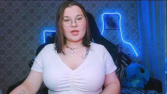 Snapshot of InLoveWithLife26 chatting on September 17, 6:53 pm InLoveWithLife26 online show from September 17, 6:53 pm