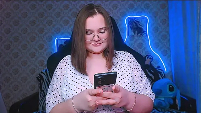 Snapshot of InLoveWithLife26 chatting on September 27, 3:28 pm InLoveWithLife26 online show from September 27, 3:28 pm