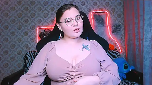 Snapshot of InLoveWithLife26 chatting on October 24, 8:16 pm InLoveWithLife26 online show from October 24, 8:16 pm