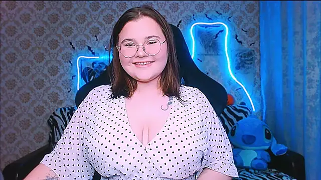 Snapshot of InLoveWithLife26 chatting on October 26, 6:03 pm InLoveWithLife26 online show from October 26, 6:03 pm