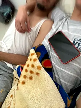 Snapshot of HitShelf chatting on October 23, 2:16 pm HitShelf online show from October 23, 2:16 pm