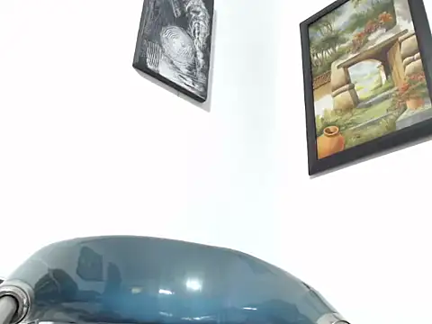 Snapshot of ElCaballeroNegro24 chatting on September 24, 2:15 am ElCaballeroNegro24 online show from September 24, 2:15 am