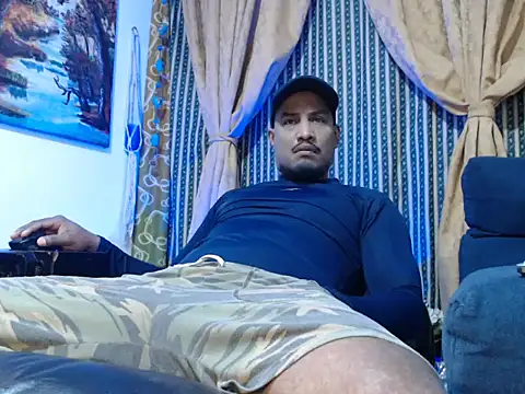 Snapshot of ElCaballeroNegro24 chatting on October 14, 11:05 pm ElCaballeroNegro24 online show from October 14, 11:05 pm