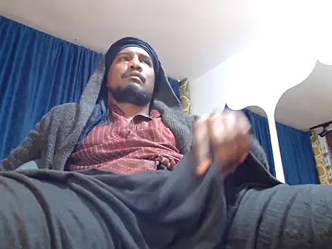 Snapshot of ElCaballeroNegro24 chatting on December 17, 2:17 am ElCaballeroNegro24 online show from December 17, 2:17 am