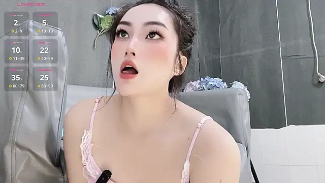 Snapshot of K1oO chatting on October 23, 1:27 am K1oO online show from October 23, 1:27 am