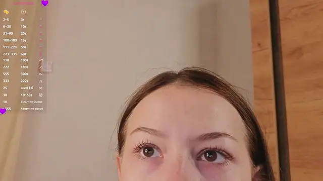 BlushinBloom online show from October 18, 6:05 am