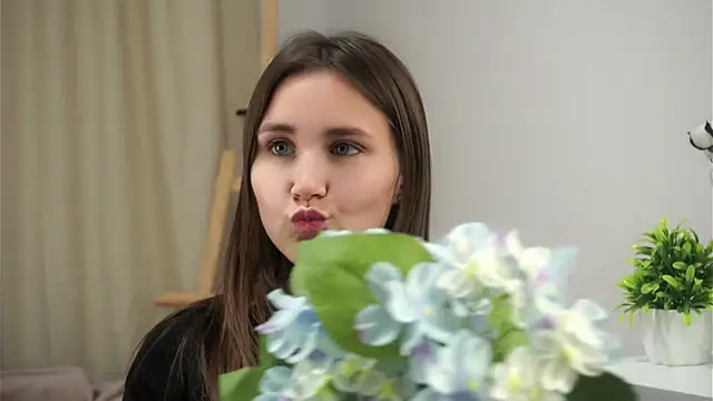 EthalFlowers online show from October 12, 12:53 am