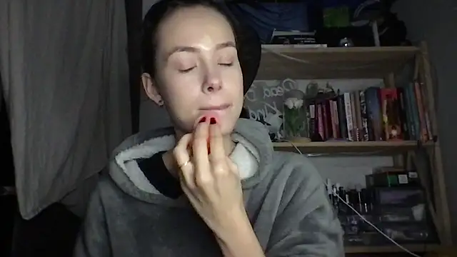 Yuna5343 online show from October 6, 9:01 pm