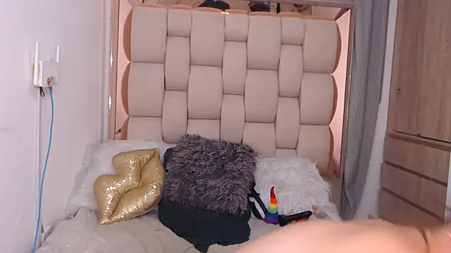 Snapshot of emarosse1 chatting on November 30, 3:54 am emarosse1 online show from November 30, 3:54 am