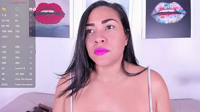 Snapshot of Monika-Ruiz chatting on November 15, 7:32 pm Monika-Ruiz online show from November 15, 7:32 pm