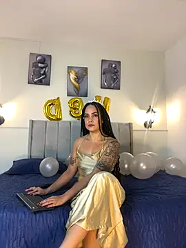 Snapshot of Samara_Hadi_ chatting on November 5, 10:21 pm Samara Hadi online show from November 5, 10:21 pm