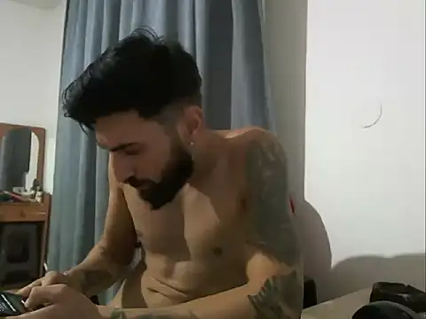 Alexgrc13 online show from October 4, 6:28 pm