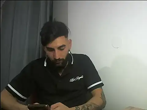 Alexgrc13 online show from October 18, 6:52 pm