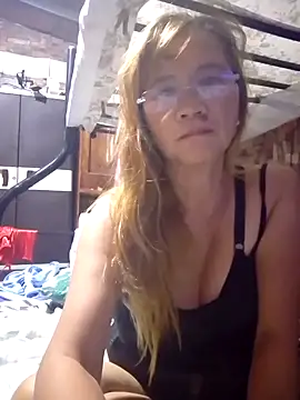 SexyHottMom online show from September 14, 9:47 pm