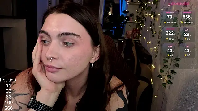 Snapshot of dorfmatratze__ chatting on October 9, 8:18 pm dorfmatratze online show from October 9, 8:18 pm