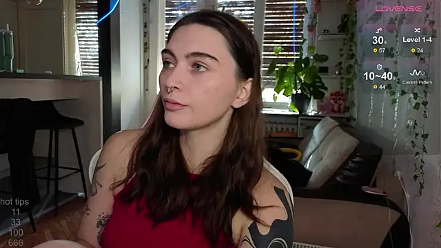 Snapshot of dorfmatratze__ chatting on November 19, 8:14 am dorfmatratze online show from November 19, 8:14 am