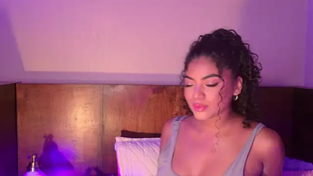 Carly Monroe  online show from October 7, 11:13 pm