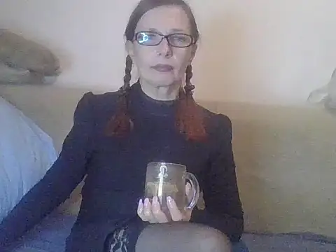 Snapshot of Sweetmurrr chatting on October 19, 3:18 am Sweetmurrr online show from October 19, 3:18 am