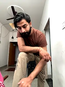 Snapshot of hottestboy03 chatting on October 18, 5:43 am hottestboy03 online show from October 18, 5:43 am