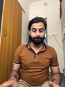 Snapshot of hottestboy03 chatting on October 24, 6:43 am hottestboy03 online show from October 24, 6:43 am