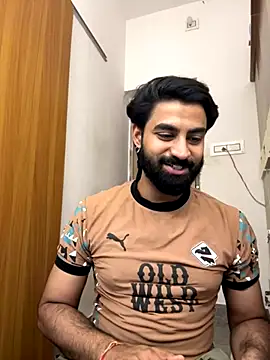 Snapshot of hottestboy03 chatting on October 26, 9:37 am hottestboy03 online show from October 26, 9:37 am