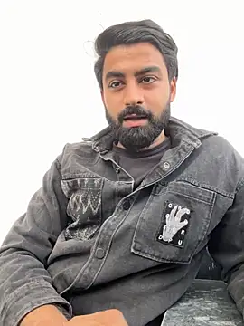 Snapshot of hottestboy03 chatting on November 10, 5:39 am hottestboy03 online show from November 10, 5:39 am