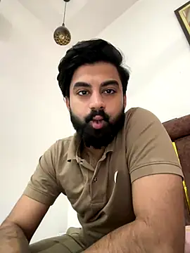 Snapshot of hottestboy03 chatting on November 18, 5:01 am hottestboy03 online show from November 18, 5:01 am