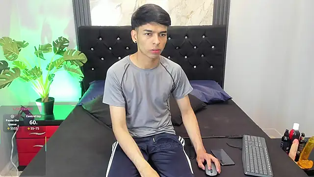 OnlyJos online show from September 27, 8:14 pm