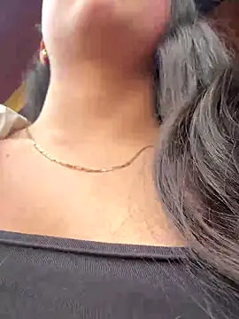 Snapshot of Dulce_1408 chatting on October 21, 9:04 pm Dulce 1408 online show from October 21, 9:04 pm